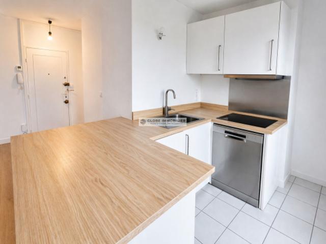 Appartement Biarritz. 3 pièces. 56.68m². Centre ville terrasse SUD. PARKING