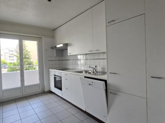 Appartement bien placé dans quartier calme