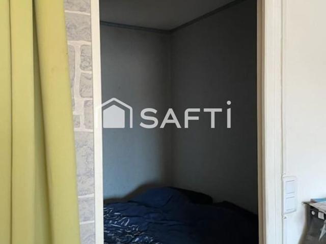 Appartement bien situé pres des commerces, pour un investisseur OU loué libre !