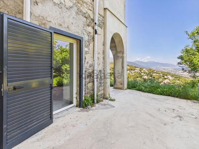 Appartement, Borgo