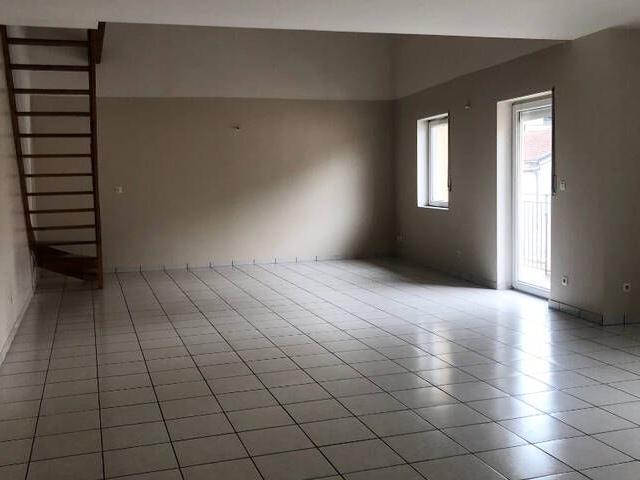 Appartement Boulay 5 pièces 104.45 m2 avec balcon
