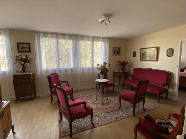 APPARTEMENT BOURGES 4 pièce s 78 m2