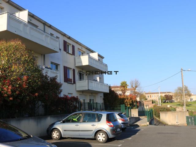 Appartement Blaye 1 pièce 28 m2