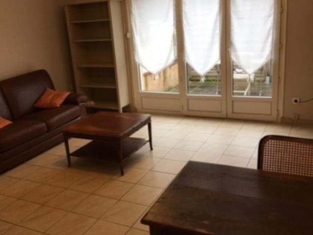 Appartement T2 40 m² 740 avec parking