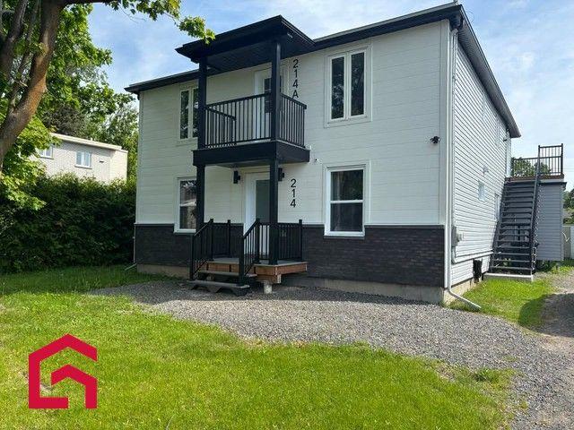 Appartement Blainville À Louer