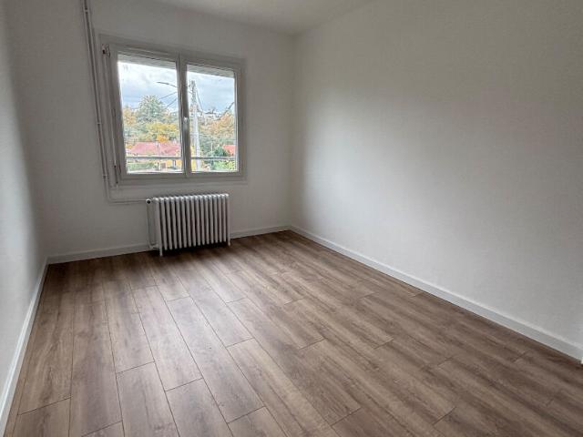 Appartement Blanzy 3 pièce s 78 m2, Blanzy