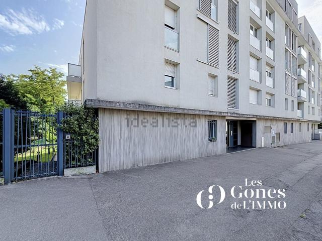 Appartement, Bron