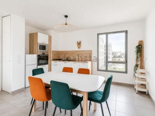 Appartement, Bron