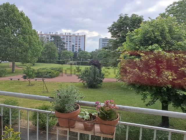 Appartement, Bron