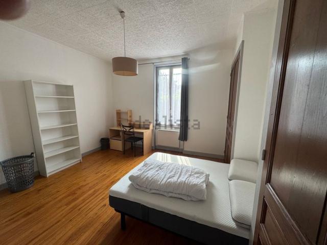 Appartement, Bron
