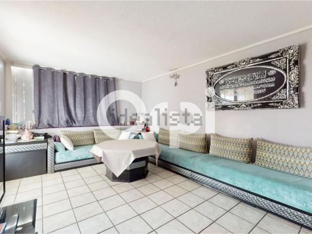 Appartement, Bron