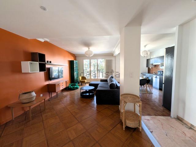 Appartement, Bron