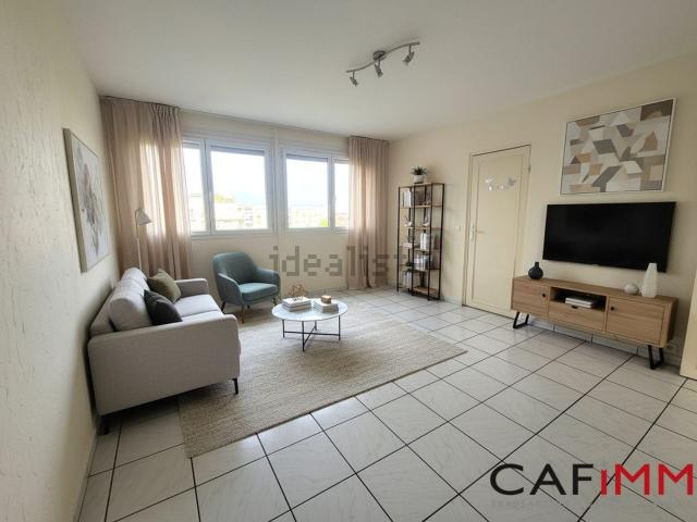 Appartement, Bron