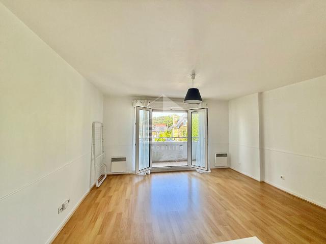 Appartement Bures Sur Yvette 1 pièce s 31 m2