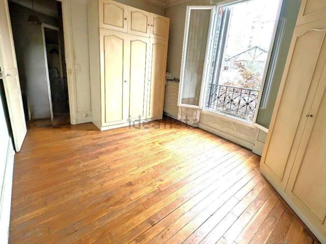 Appartement, Buttes Chaumont, Paris