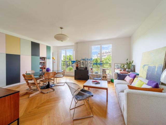Appartement, Buttes Chaumont, Paris