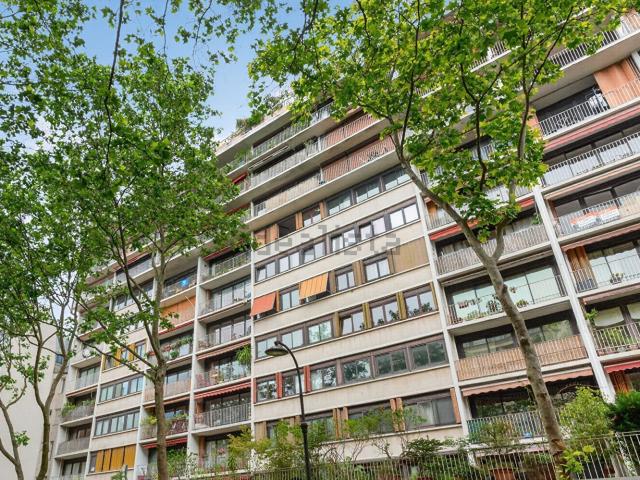 Appartement, Buttes Chaumont, Paris