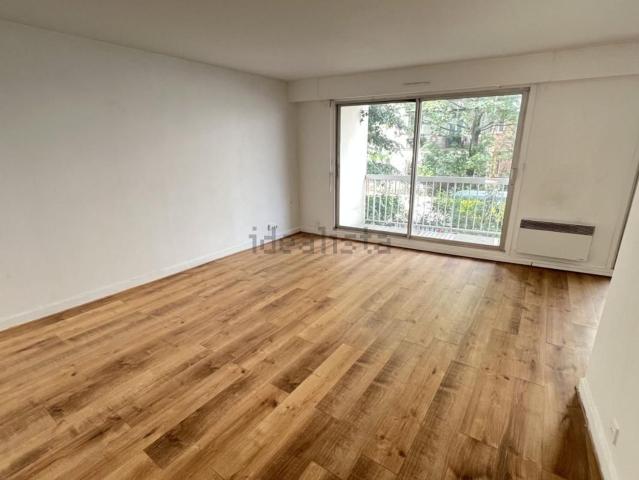 Appartement, Buttes Chaumont, Paris