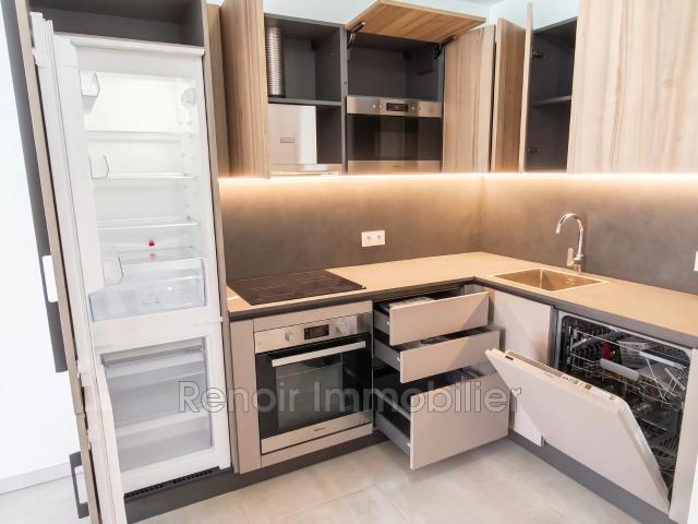 Appartement Cagnes sur Mer Centre ville, Location appartement 2 pièces, 43m²