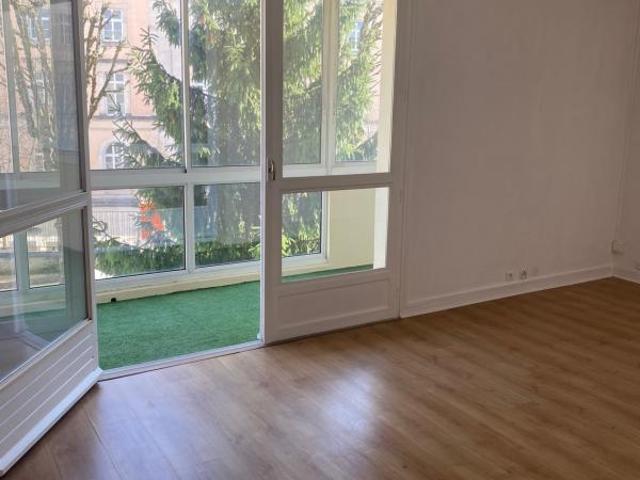 APPARTEMENT LUMINEUX 110 M2 HYPER CENTRE DE CHAUMONT