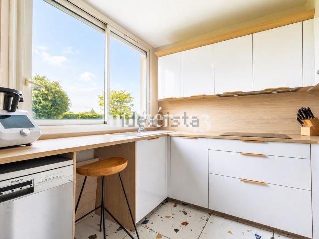 Appartement, Carbon Blanc