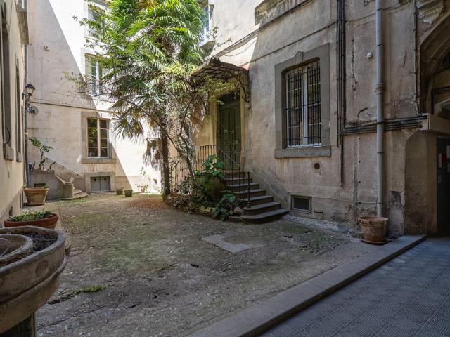 CARCASSONNE – BASTIDE ST LOUIS – A louer DUPLEX T4 88m² traversant et rénové avec vue sur cour