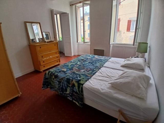 Appartement Carces 2 pièce s Traversant 74.54 m2 Meublé avec terrasse