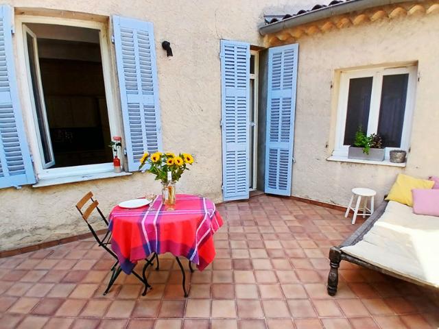 Appartement Carces 2 pièce s Traversant 74.54 m2 Meublé avec terrasse