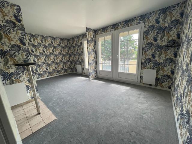 Appartement Carrieres Sous Poissy 1 pièce s 33.25 m2