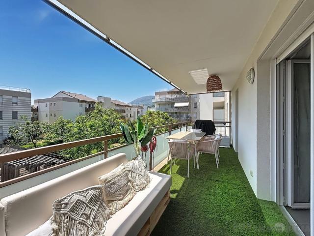 Appartement, Carros