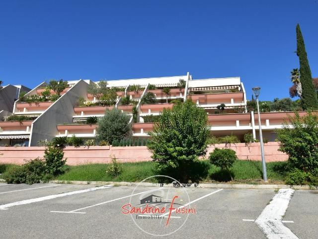 Appartement, Carros