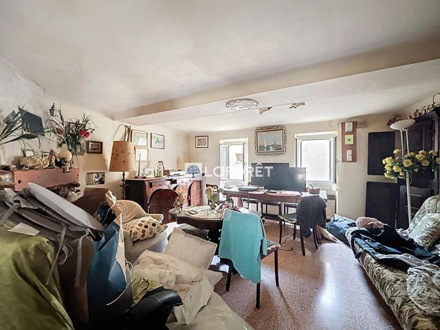 Appartement Castellar 3 pièces 66.86 cave combles 67m² Castellar