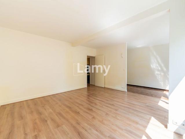 Appartement + cave et parking