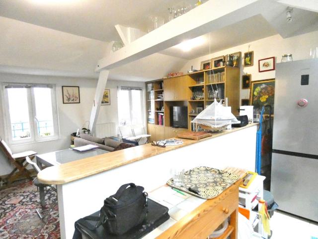 Appartement centre ville, deux pièces.
