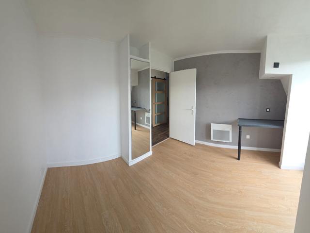 Appartement Cergy 3 pièces 58,35 m2 carrez au sol 60.25 m2, Cergy
