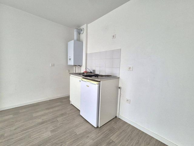 Appartement Chanteloup les vignes 1 pièce s 25.72 m2