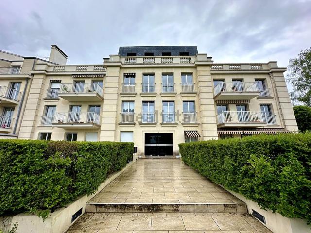 Appartement, Chantilly