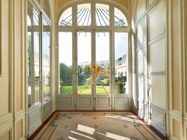 Appartement, Chantilly