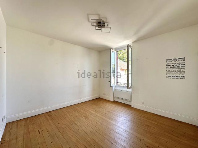 Appartement, Chantilly