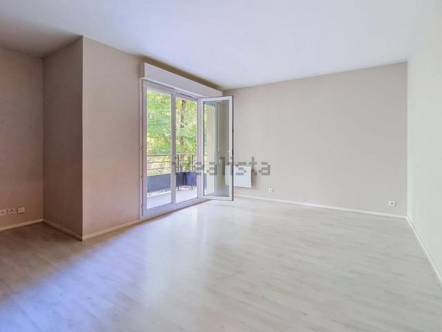Appartement, Combs la Ville