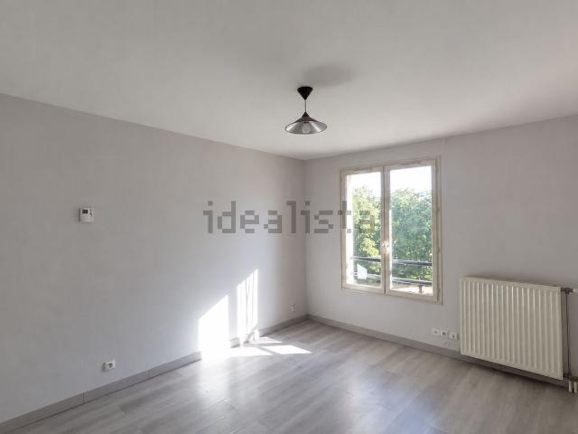 Appartement, Combs la Ville