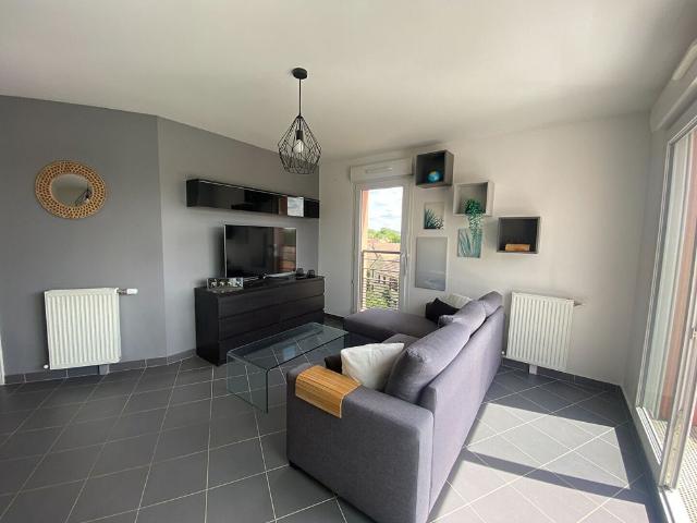 Appartement Combs La Ville 2 pièce s 47 m2