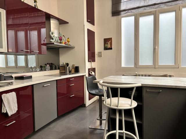 Appartement Compiegne 6 pièce s 176.17 m2
