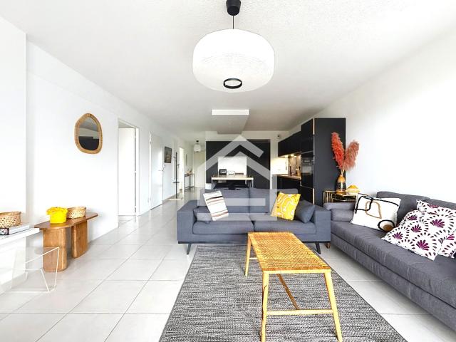 Appartement contemporain 4 pièces avec balcon au sein d'une résidence récente