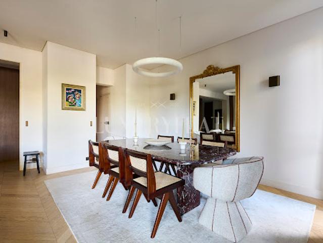 Appartement contemporain avec terrasse