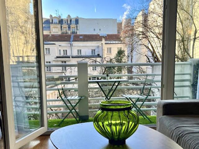 Appartement contemporain avec terrasse