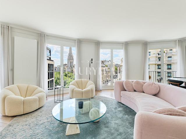 Appartement contemporain avec terrasse