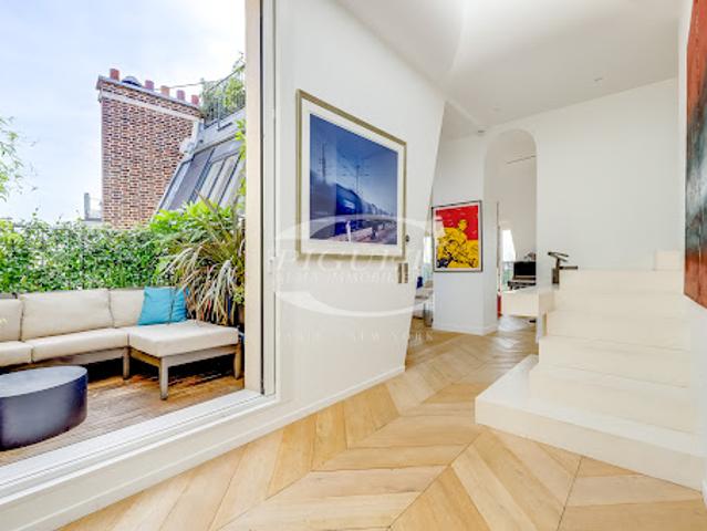 Appartement contemporain avec terrasse