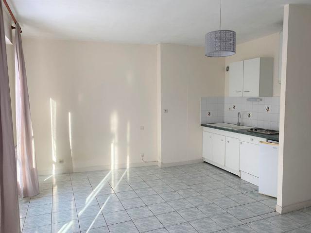 Appartement CONTRES studio 30,5 m2