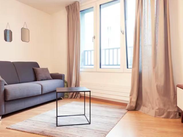 Appartement confortable et central d'une chambre avec terrasse sur le toit, Lausanne !